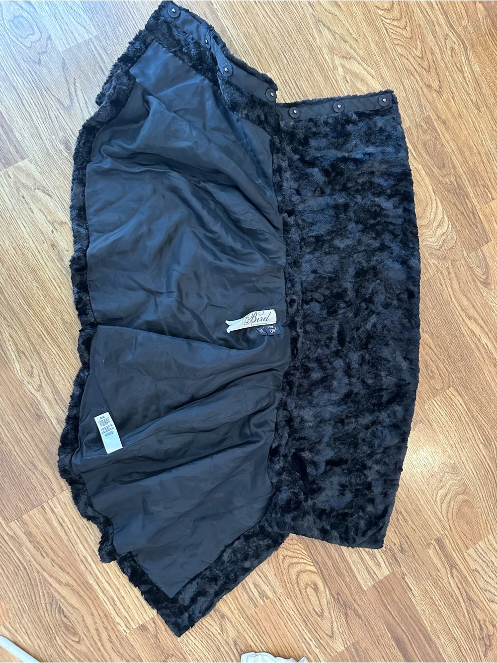 Bird by Juicy Couture Black Faux Fur Cape Jacket - Picture 6 of 6